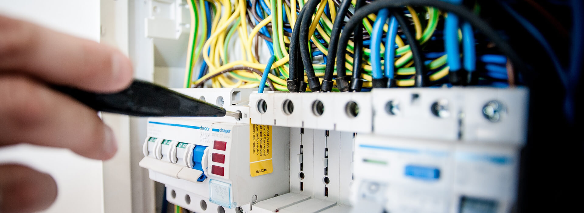 Travaux de dépannage par Allo Dépannage Marquié, électricien le Loroux Bottereau